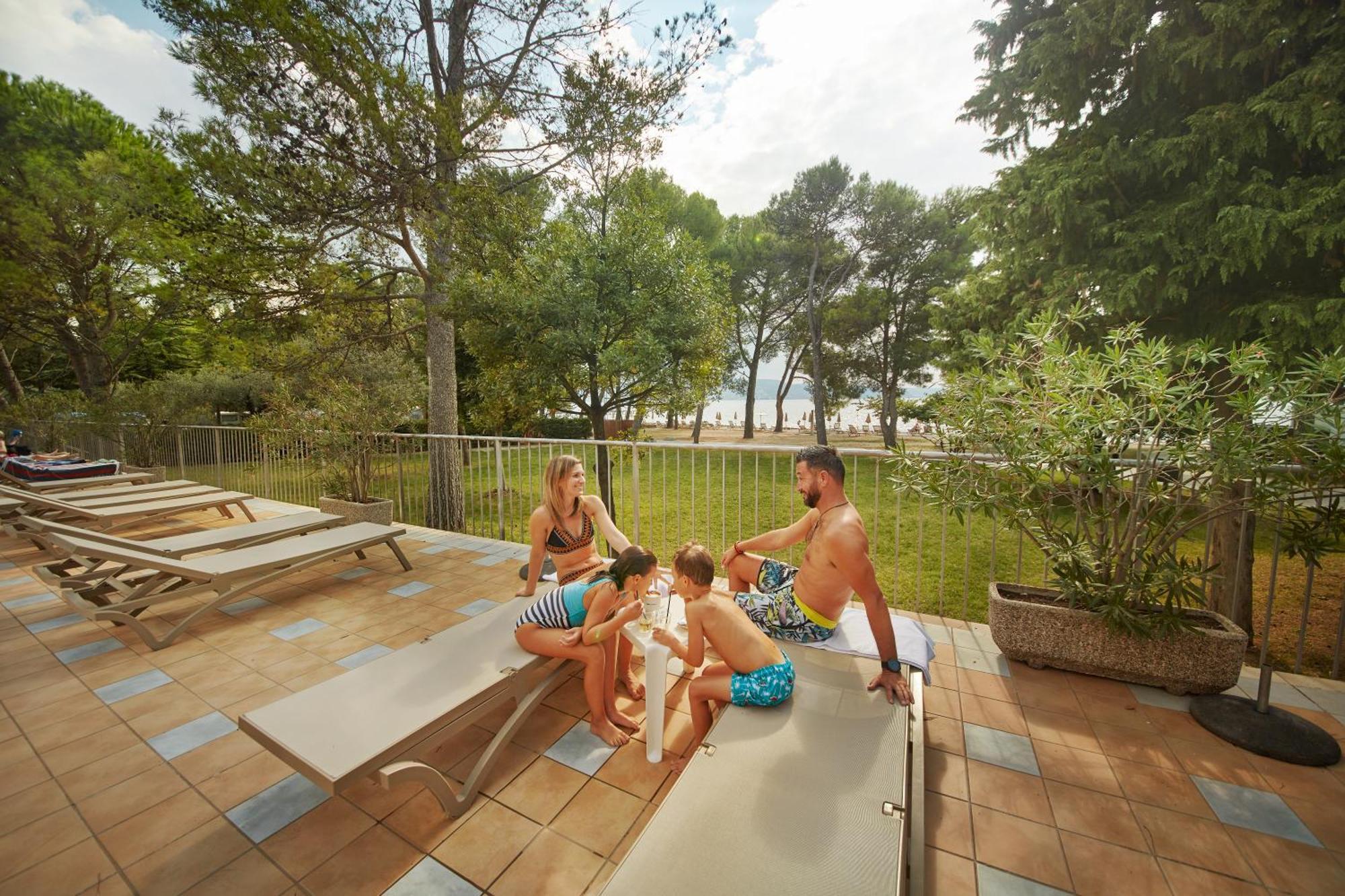 Olive Family Suites - Hotel & Resort Adria Ankaran Exteriör bild